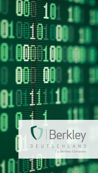 Berkley Cyber Risk Protect Ein grüner Bildschirm aus numerischen Einsen und Nullen erstreckt sich über das Bild